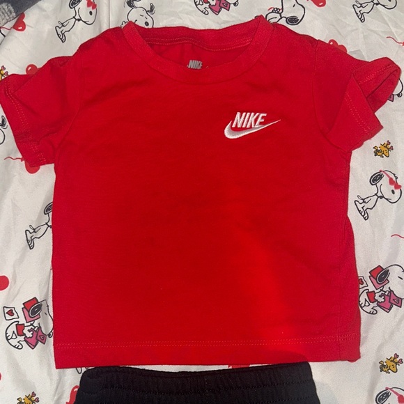 Nike Kids Red Tee and Black Shorts Set - Picture 4 of 6